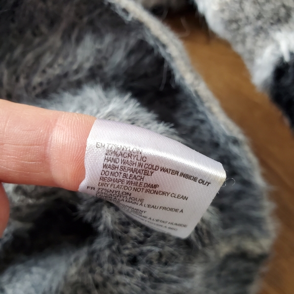 Cloth by RD Style Leopard Print Sweater Black White Grey Size XS - Picture 4 of 7